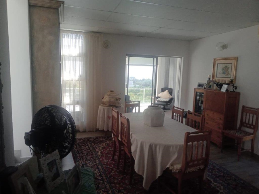 3 Bedroom Property for Sale in Wavecrest Eastern Cape